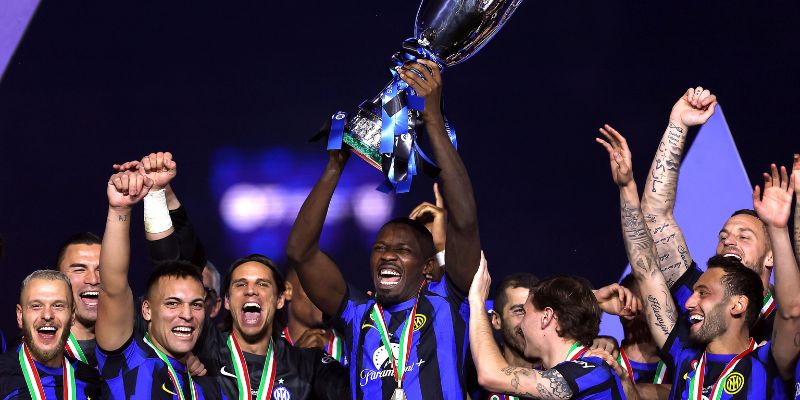 ITALIA 95 Toàn cảnh hệ thống giải đấu chuyên nghiệp